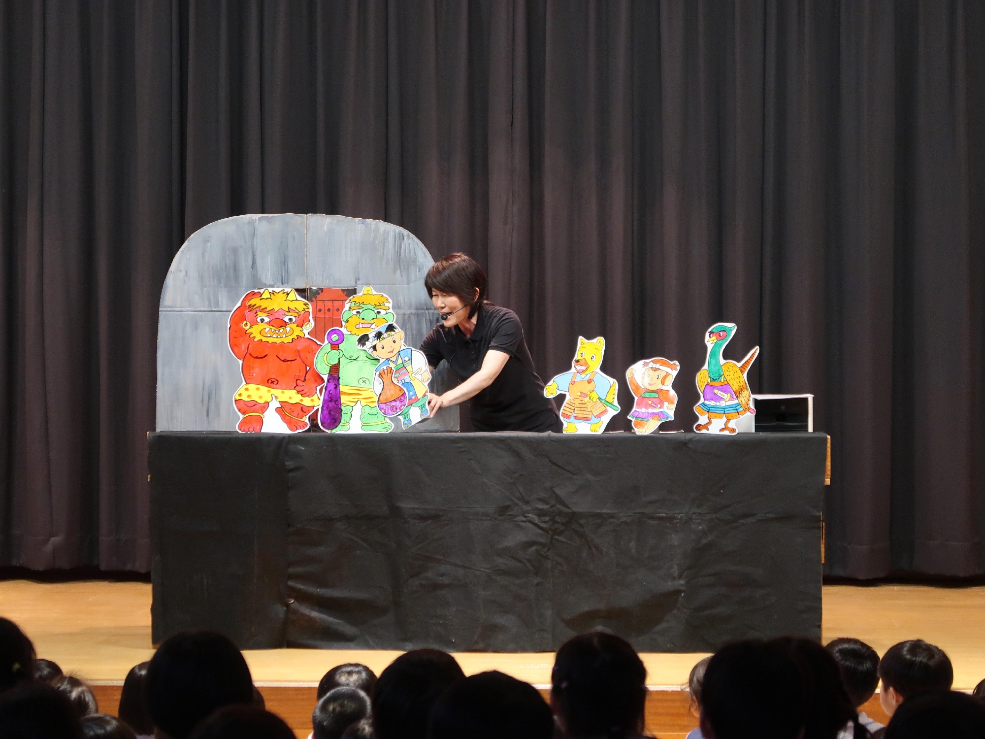 おはなしの会“まつぼっくり”